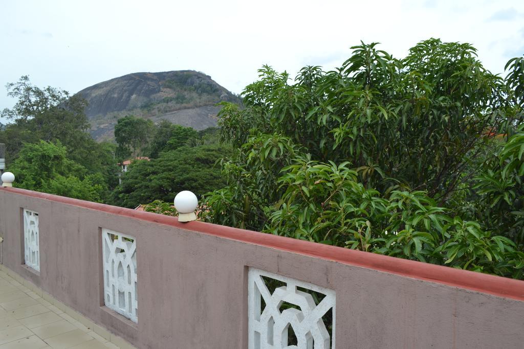 Old Mahawasala Hotel Bambaragaleyaya Room photo