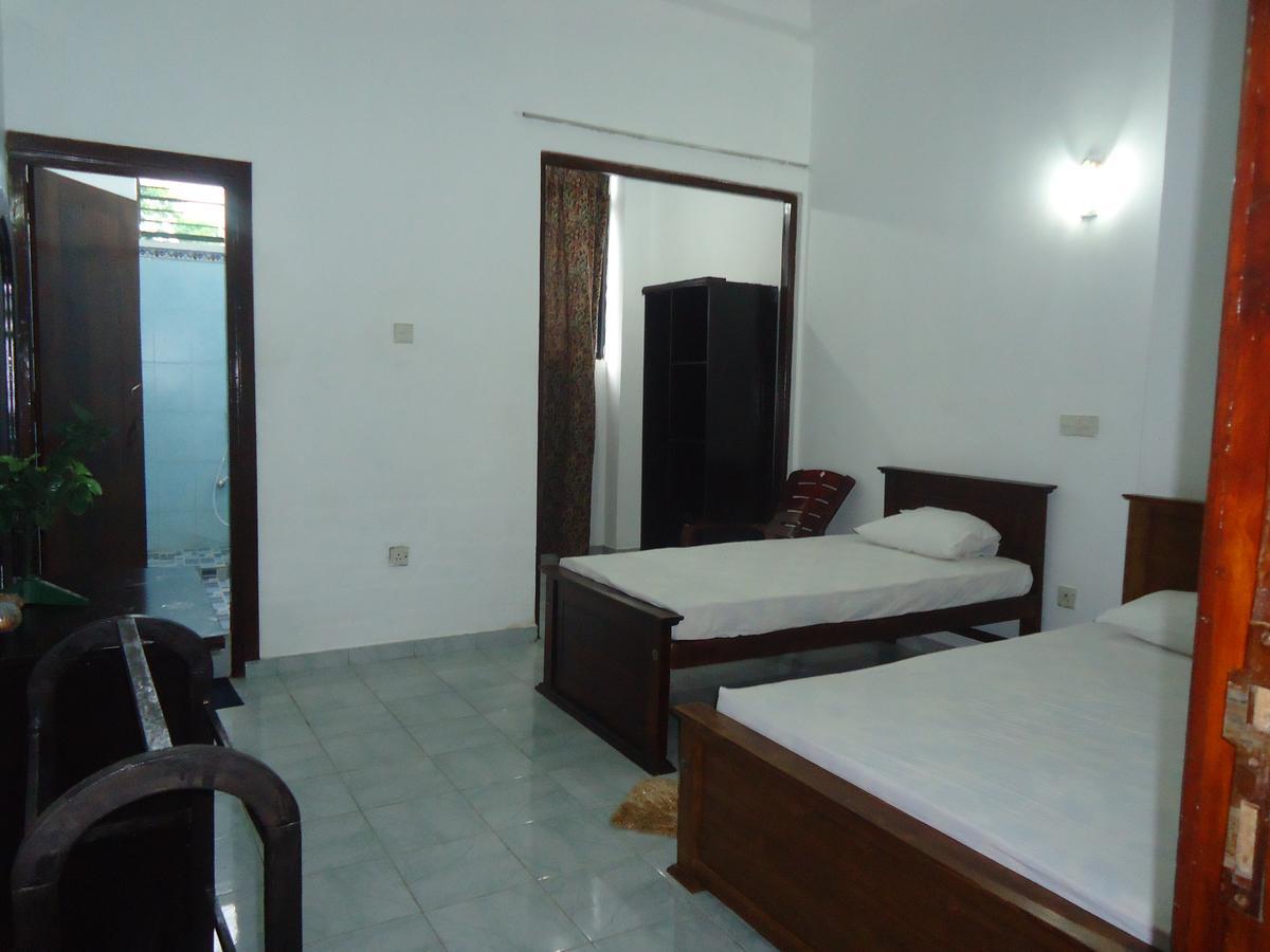 Old Mahawasala Hotel Bambaragaleyaya Exterior photo