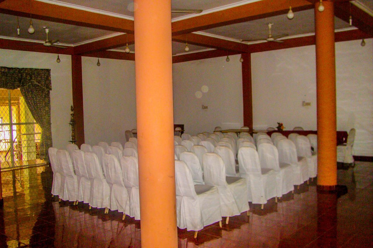 Old Mahawasala Hotel Bambaragaleyaya Exterior photo